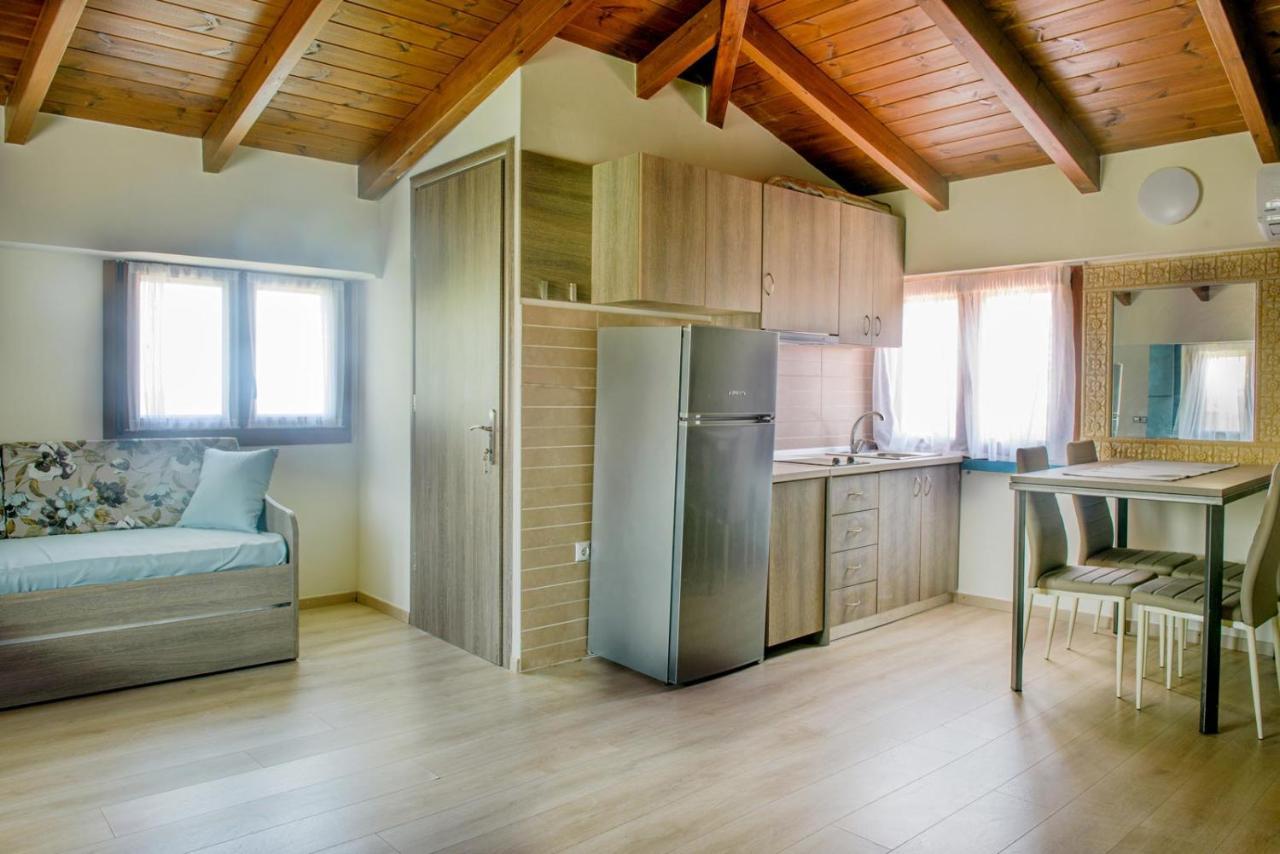 3D Iliadis Suites Ierissós Esterno foto