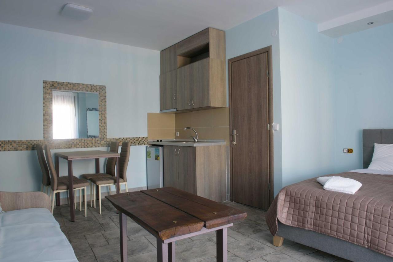 3D Iliadis Suites Ierissós Esterno foto